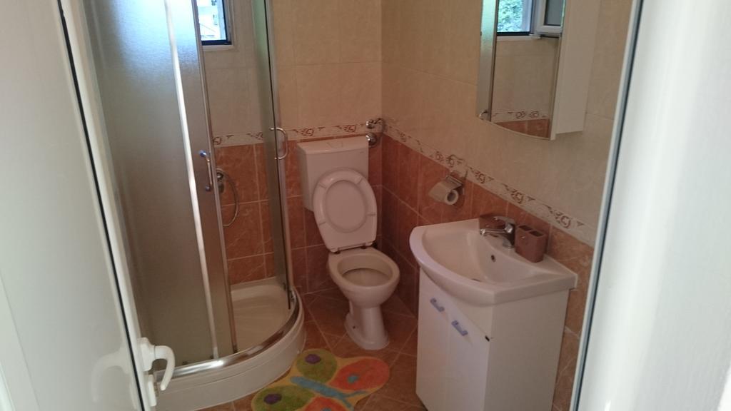 Apartments Vukovic Sveti Stefan Ngoại thất bức ảnh