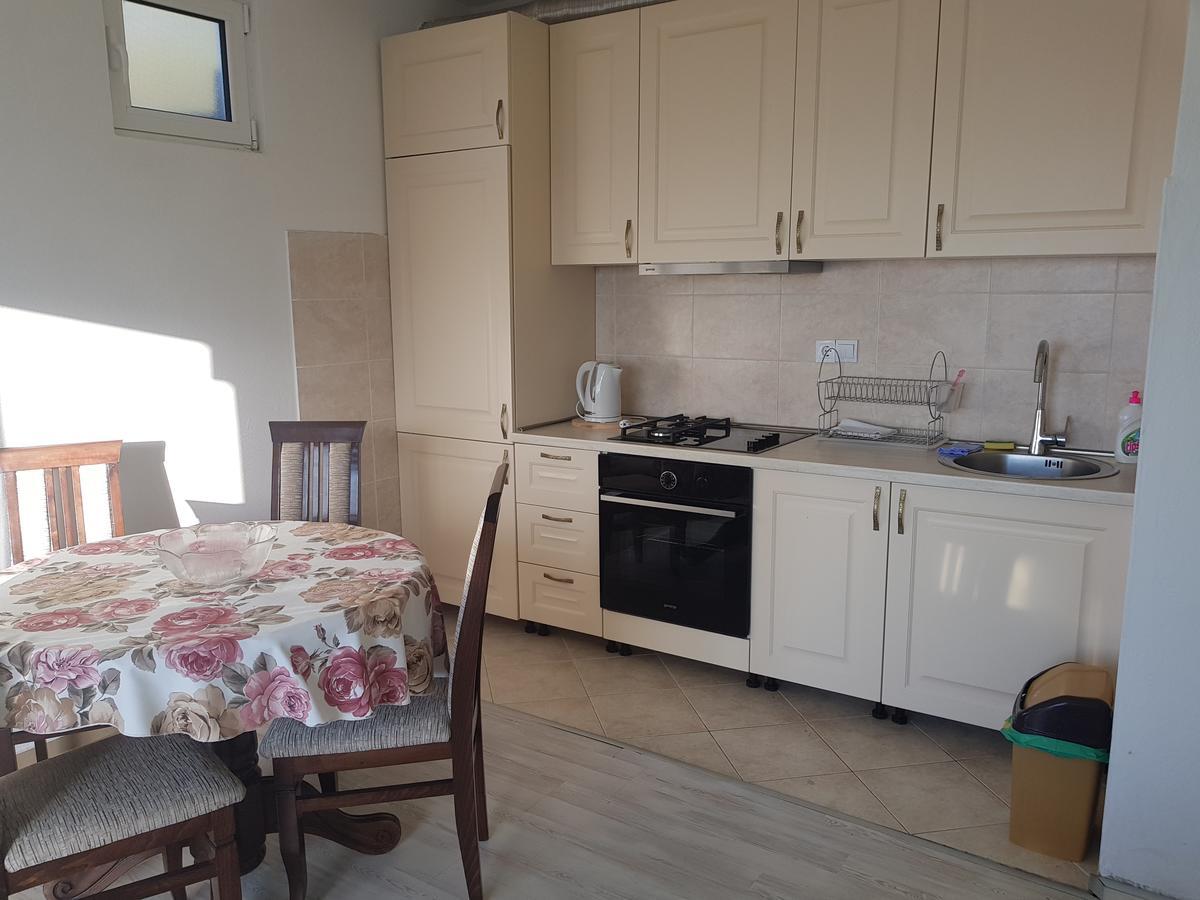 Apartments Vukovic Sveti Stefan Ngoại thất bức ảnh