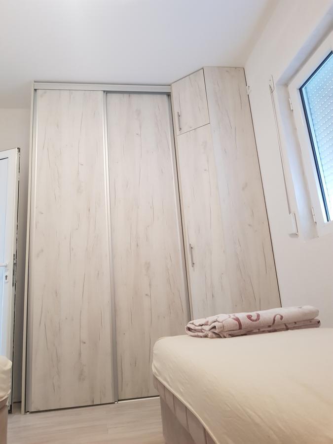 Apartments Vukovic Sveti Stefan Ngoại thất bức ảnh