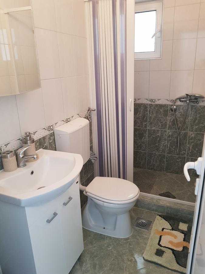 Apartments Vukovic Sveti Stefan Ngoại thất bức ảnh