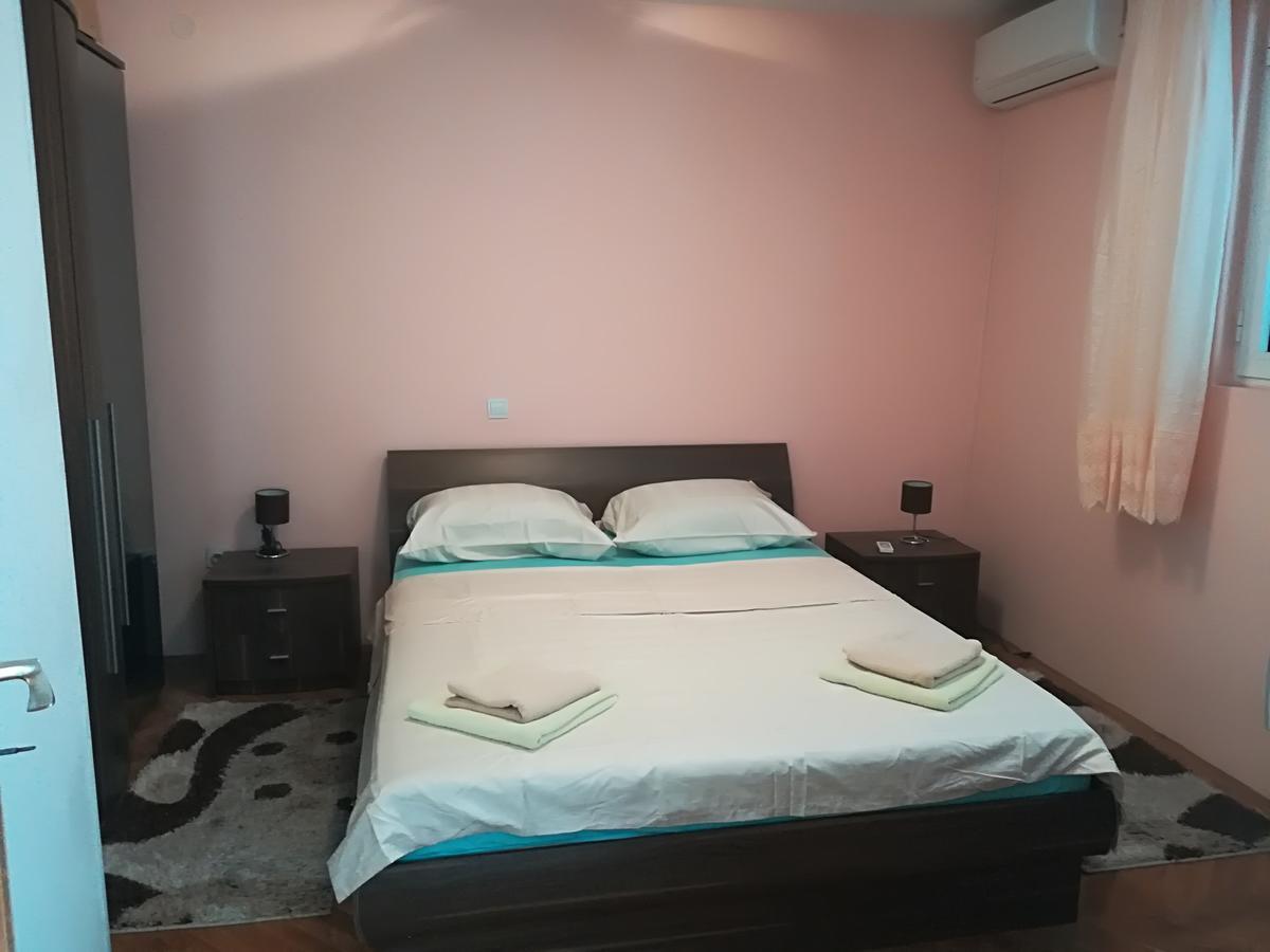 Apartments Vukovic Sveti Stefan Ngoại thất bức ảnh