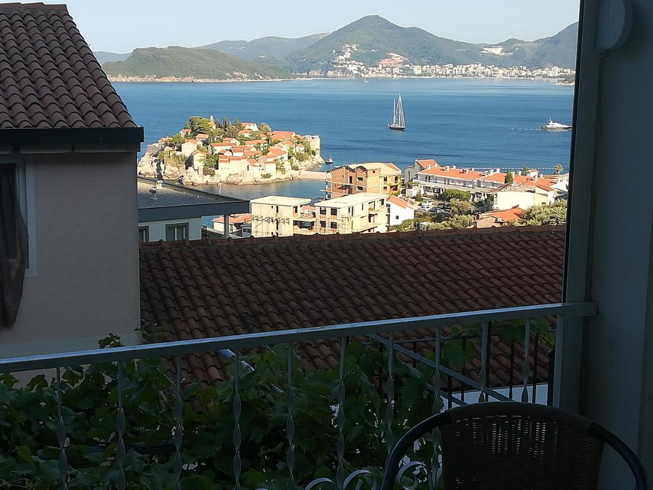 Apartments Vukovic Sveti Stefan Ngoại thất bức ảnh